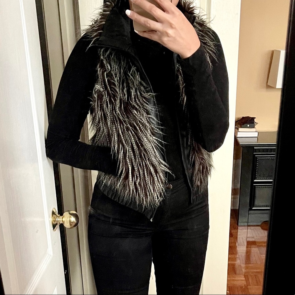 VERO MODA faux fur vest with zipper - Picture 1 of 4